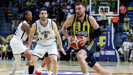 Fenerbahçe Beko, Beşiktaş'ı mağlup ederek final serisinde 1-0 öne geçti