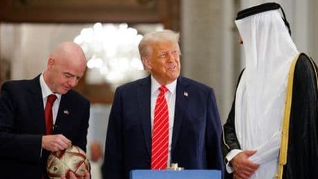 Gianni Infantino ist verspätet zum Fifa-Kongress - und weilt stattdessen mit Donald Trump am Golf