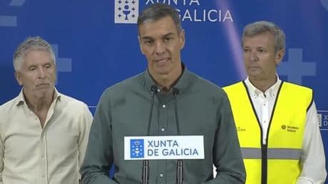 Sánchez atiende al PP, suma a 500 militares del Ejército frente al fuego y pide "un gran pacto contra la Emergencia Climática"