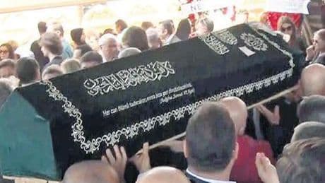 Pınar Eczacıbaşı son yolculuğa uğurlandı