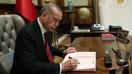 Cumhurbaşkanı Erdoğan imzaladı! Bazı isimler görevden alındı