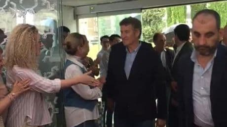 VÍDEO | Feijóo se da un baño de masas en Valladolid como pistoletazo de salida de su carrera a la reelección