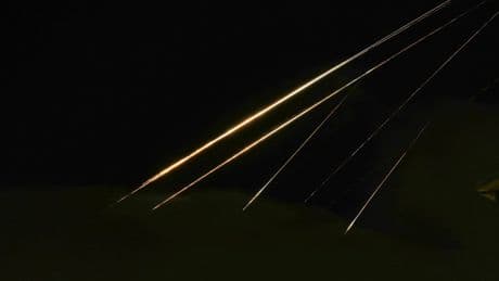 Nahost: Iran und Israel greifen sich weiter an - "Teheran brennt"