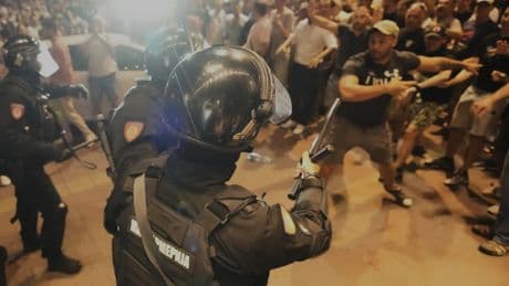 Korruptionsvorwürfe: Gewalt bei Protesten gegen serbische Regierung