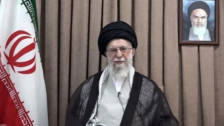“La bataille commence” : l’ayatollah Khamenei menace les États-Unis en cas d’intervention en Iran