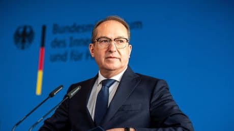 Alexander Dobrindt im Steckbrief - Er soll die Migrationswende herbeiführen