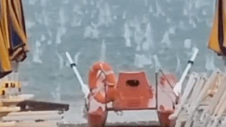 Unwetter in Italien: Wasserhose wirbelt an der Adria