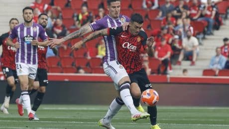 El Mallorca remonta al Valladolid y acecha los puestos europeos