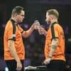 Noppert en Van Veen overtuigend door op World Cup of Darts, blamage voor Belgen
