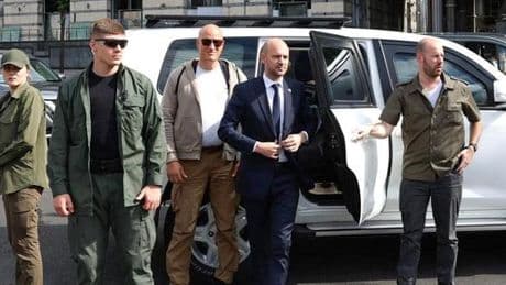 En direct, guerre en Ukraine : « Si quelqu’un espérait que Poutine accepterait l’offre ukrainienne, il a aujourd’hui sa réponse », déclare le ministre Jean-Noël Barrot à Kiev, après une nouvelle attaque