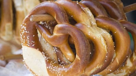 Wie ist es richtig: Breze oder Brezel?