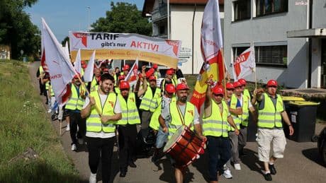 BİRTAT Döner işçilerinin grevi sürüyor