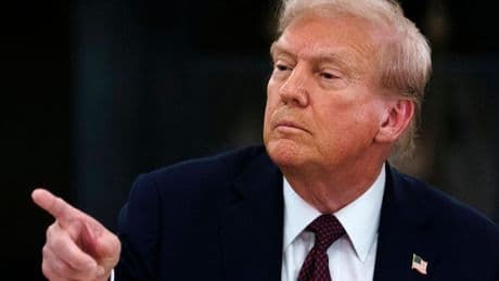 USA | Migration: Trump stattet Einwanderungsbehörde mit Waffen aus