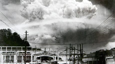 Atombomben auf Japan: Historiker Melber erklärt Motive der USA