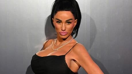 Katie Price's jealous boyfriend 'cut off her clothes and left her naked in phonebox'