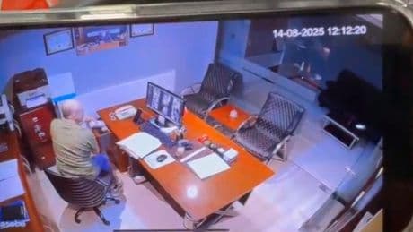 Muhasebeci, çalıştığı oto galeriden 70 bin dolar çalarak kayıplara karıştı
