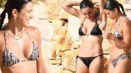 2010 Türkiye Güzeli Gizem Memiç, Çeşme Tatilinde Arkadaşlarıyla Keyifli Anlar Yaşadı