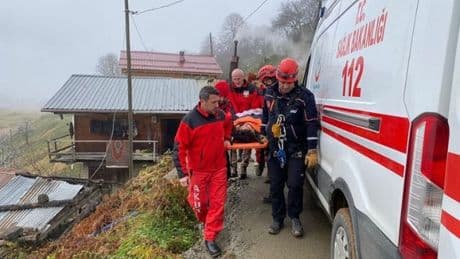 Giresun’da feci kaza! Otomobil uçuruma yuvarlandı: 3 ölü, 1 yaralı