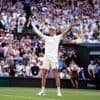 Jannik Sinner heeft z’n revanche beet: Italiaan klopt Carlos Alcaraz en wint voor het eerst Wimbledon