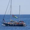 Flottille pour la liberté : le bateau pour Gaza avec Rima Hassan et Greta Thunberg porte secours à des réfugiés en mer