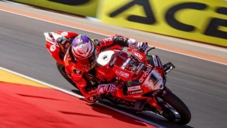 Superbike anuncia el calendario provisional de 2026: Doce carreras, dos de ellas en España