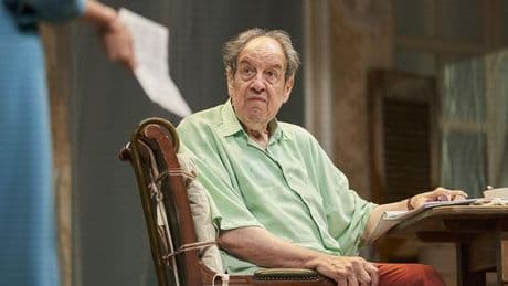 Juicio y condena de un gigante: Un brillante Josep Maria Pou encarna a Roald Dahl en una obra que acaba como un ajuste de cuentas
