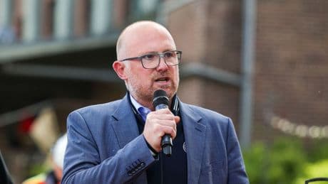 Kommunalwahl: SPD-OB Link in Duisburg vorn - aber Stichwahl gegen AfD
