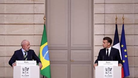 Un accord "stratégiquement bon": Emmanuel Macron est prêt à signer le traité avec le Mercosur "d'ici la fin de l'année" si le texte est amendé
