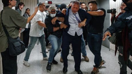 New Yorkse burgemeesterskandidaat Brad Lander gearresteerd bij bezoek aan immigratierechtbank