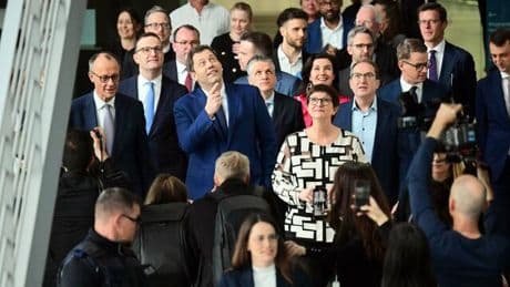 Bundesregierung: „Es gibt weniger zu verteilen – und alle müssen mehr arbeiten“