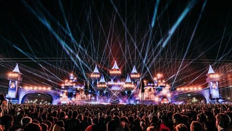El 'beat' de la fantasía retro conquista el Medusa Sunbeach Festival