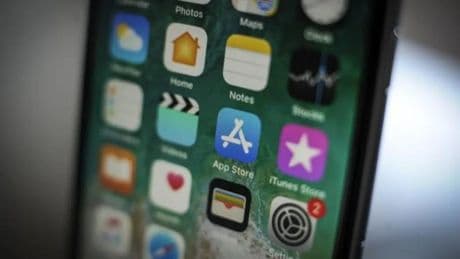 Apple, iPhone 17 Pro ile logosunun yerini değiştirebilir