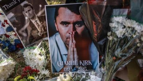 Assassinat de Charlie Kirk : le FBI a retrouvé l’arme du crime et cherche toujours le suspect