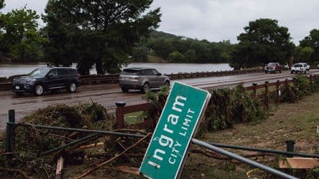 Officials in Flooded Texas Defend Response Amid Threats