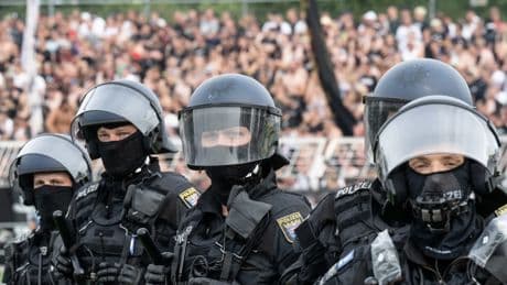 Sicherheit im Fußball: Hessen schont Profiklubs auf Kosten der Steuerzahler