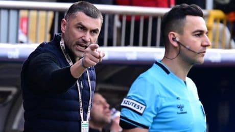 Burak Yılmaz'dan flaş karar: 'Sonuna kadar arkasındayım'