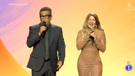 Silvia Abril sorprende a Buenafuente en &#039;Futuro imperfecto&#039; imitando &#039;Esa diva&#039; de Melody: &quot;¿Esto qué es, &#039;Tu cara me suena&#039;?&quot;
