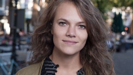 ’Een onbekende moeder redde mijn dag met een eierkoek en een knipoog’