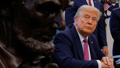 Un juez bloquea la decisión de Trump de poner fin al TPS para venezolanos y haitianos