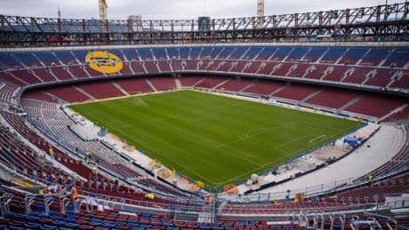 Desastre en el Barça: el Camp Nou no llega a tiempo para el Gamper y peligra para la Champions League