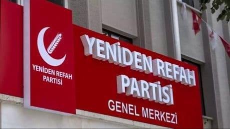 Yeniden Refah Partisi kan kaybediyor! Belediye Başkanı ve yönetimi istifa etti