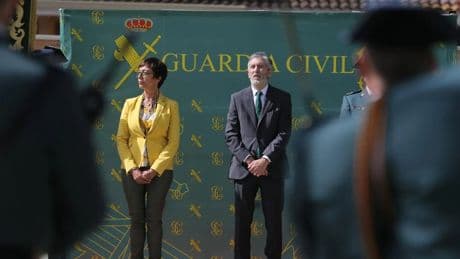 Indignación en la Guardia Civil tras la tercera condecoración de Marlaska a su polémica exdirectora María Gámez