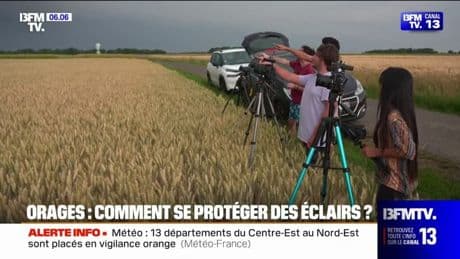 Ces chasseurs d'orages profitent du spectacle malgré le risque en cas de passage de la foudre