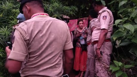 Indian police find Russian mom living in a cave with her 2 young daughters