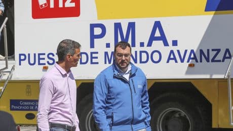 Sánchez arrastra los pies con los incendios
