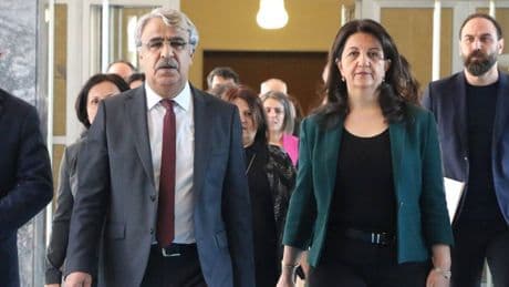 Son Dakika... DEM Parti heyeti İmralı'ya gitti