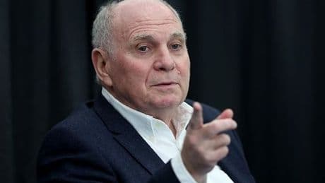 Bundesliga: „Völlig gaga“ – Hoeneß kritisiert internationalen Transfermarkt