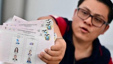 Présidentielle en Equateur : les observateurs internationaux rejettent les accusations de fraude