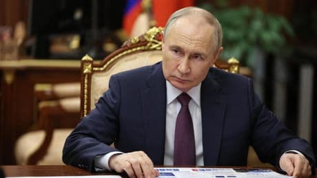 El servicio de espionaje de Rusia acusa a Londres de elaborar los "ataques terroristas" perpetrados por Kiev