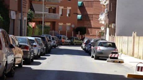 Encuentran el cuerpo sin vida de un niño de tres años en el interior de un coche en la localidad de Linares